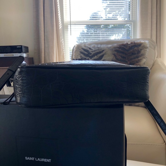 ❌SOLD❌Saint Laurent Lou Bag Medium - Picture 6 of 10